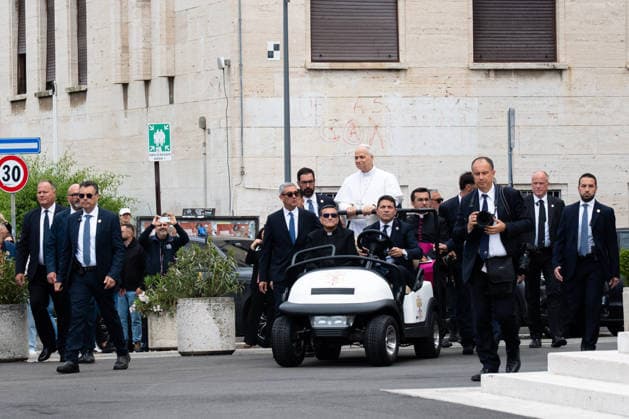 Pope Leo XIV Visits Sapienza University of Rome - Rome His Holiness Pope Leo XIV, accompanied by Archbishop Petar Rajic, the new Prefect of the Papal Household, is welcomed by Rector Antonella Polimeni for his pastoral visit to La Sapienza University of Rome. He will be in Rome on May 14, 2026. Photo by Andrea Bracaglia ABACAPRESS.COM Rome Italy Italy  Copyright: xBracagliaxAndrea ABACAx