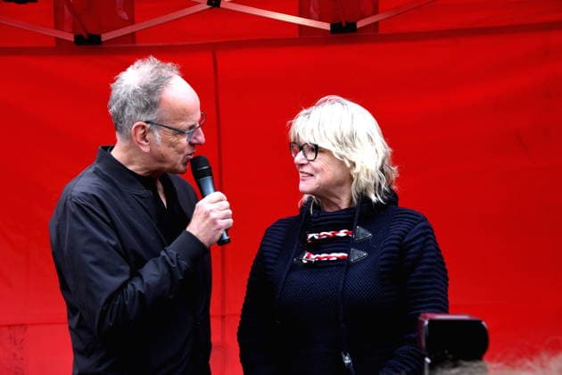Stefan Wolter Hamburger Fischmarkt Moderator Dr Evelyne Menges Stadtraetin Muenchen 14.05.2026 Wittelsbacherplatz Hamburger Fischmarkt Eroeffnung Foto Muenchen