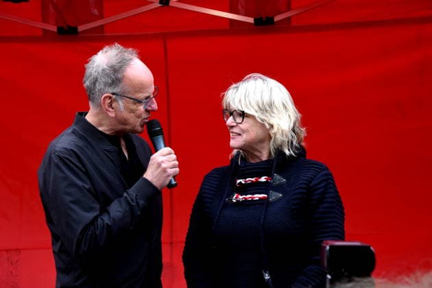 Stefan Wolter Hamburger Fischmarkt Moderator Dr Evelyne Menges Stadtraetin Muenchen 14.05.2026 Wittelsbacherplatz Hamburger Fischmarkt Eroeffnung Foto Muenchen