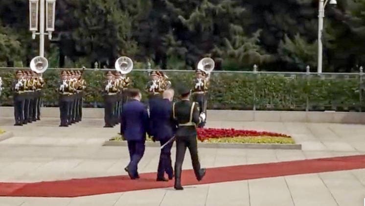 Chinese President Xi Jinping holds a welcome ceremony for U S President Donald Trump, who is on a state visit to China, outside the Great Hall of the People prior to their talks in Beijing, capital of China, May 14, 2026 Xi held talks with Trump at the Great Hall of the People in Beijing  Copyright: xCapturexd Ã cranxTVxviaxBestimagexCapturexd Ã cranxTVxviaxBestimagex