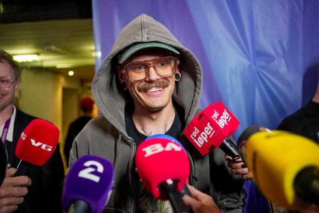 Eurovision 2026 Wien, osterrike 20260514. Jonas Love moter norsk presse noen timer for han gar pa scenen som Norges representant i andre semifinale under arets Eurovision Song Contest. Foto: Terje Bendiksby NTB Wien osterrike lsYjKK9BC3Q EDITORIAL USE ONLY Ref:_ENTlsYjKK9BC3Q.jpg Copyright: xTerjexBendiksbyx xNTBx