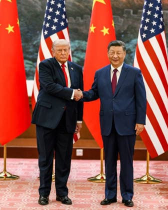 May 14, 2026, Beijing, China: U.S. President DONALD TRUMP shakes hands with his Chinese counterpart XI JINPING, as they attend a welcome ceremony at the Great Hall of the People in Beijing. Beijing China  - ZUMAz03_ 20260514_int_z03_583 Copyright: xWhitexHousexPressxOfficex