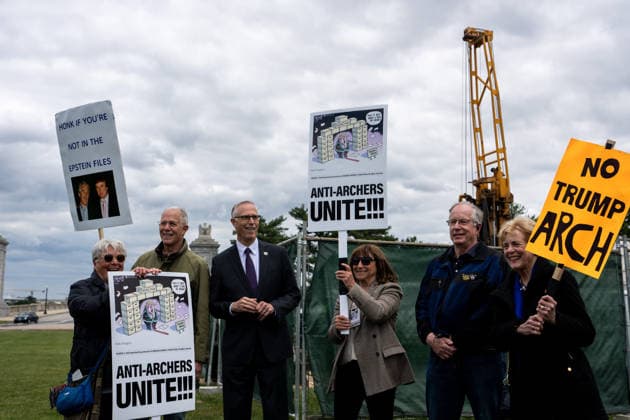 May 14, 2026, Arlington, Va, United States: Congressman Jared Huffman (D-CA) speaks to protestors opposed to President TrumpÃ¢â‚¬â ¢s proposed arch as contractors start preparation work in Washington, D.C. on May 14, 2026. Arlington United States  - ZUMAl312 20260514_znp_l312_036 Copyright: xAndrewxLeydenx