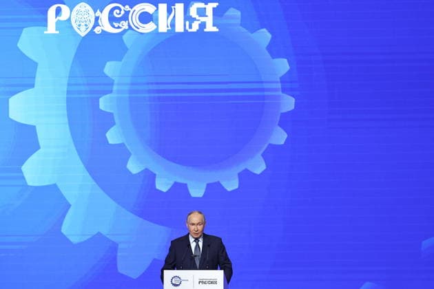 RUSSIA, MOSCOW - MAY 14, 2026: Russia s President Vladimir Putin addresses the 10th Congress of the Russian Engineering Union at the Russia National Centre. Mikhail Tereshchenko TASS  92461647