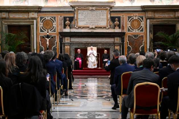 ITALY - POPE LEO XIV RECEIVES IN PRIVATA AUDIENCE PRATICIPANTS IN THE INTERPARLIAMENTARY CONFERENCE IN COMBATING ORGANIZED CRIME IN THE OSCE REGION AT THE VATICAN - 2026 5 15 Italy, Rome, 2026 5 15 .Pope Leo XIV receives in a private audience participants in the Interparliamentary Conference on Combating Organized Crime in the OSCE Region at the Vatican EDITORIAL USE ONLY - NO BOOKS Copyright: xVATICANxMEDIAx