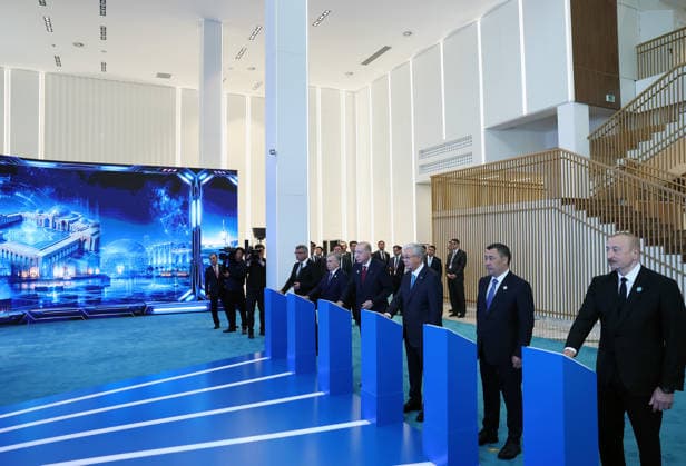 Informal Summit of the Organization of Turkic States in Kazakhstan TURKISTAN, KAZAKHSTAN - MAY 15: (----EDITORIAL USE ONLY - MANDATORY CREDIT - TURKISH PRESIDENCY HANDOUT - NO MARKETING NO ADVERTISING CAMPAIGNS - DISTRIBUTED AS A SERVICE TO CLIENTS----) Turkish President Recep Tayyip Erdogan, Secretary General of the Organization of Turkic States (OTS) Kubanychbek Omuraliev, Azerbaijani President Ilham Aliyev, Kazakh President Kassym-Jomart Tokayev, Kyrgyz President Sadyr Japarov, Uzbek President Shavkat Mirziyoyev, Turkish Republic of Northern Cyprus (TRNC) President Tufan Erhurman attend the Informal Summit of the Organization of Turkic States (OTS) at the Turkistan Congress Center in Turkistan, Kazakhstan on May 15, 2026. Turkish Pre  Copyright: x2026xAnadoluxTurkishxPresidencyx