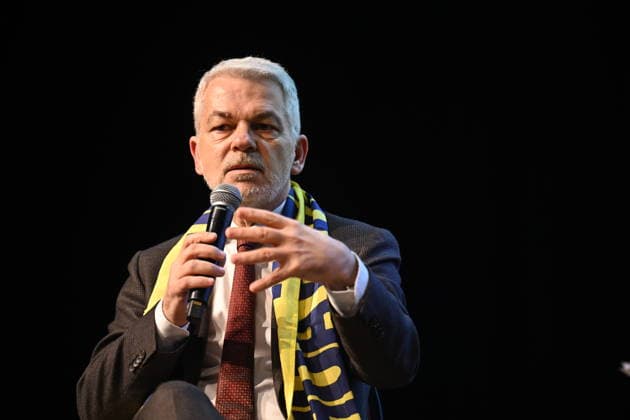 Podiumsdiskussion Krieg und Frieden in der Ukraine auf dem Katholikentag in Wuerzburg. (Foto vom 15.05.2026: Carlo Masala, Konflikt- und Friedensforscher) Bis Sonntag werden beim 104. Deutschen Katholikentag unter dem biblischen Leitwort Hab Mut, steh auf! mehrere zehntausend Teilnehmende zu insgesamt 900 Veranstaltungen erwartet. Das Treffen soll angesichts von Krieg, Klimawandel, sozialer Spaltung sowie Vertrauenskrisen in Politik und Kirche dazu ermutigen, nach Wegen fuer die Zukunft zu suchen. (Siehe epd-Meldung vom 14.05.2026) EDITORIAL USE ONLY