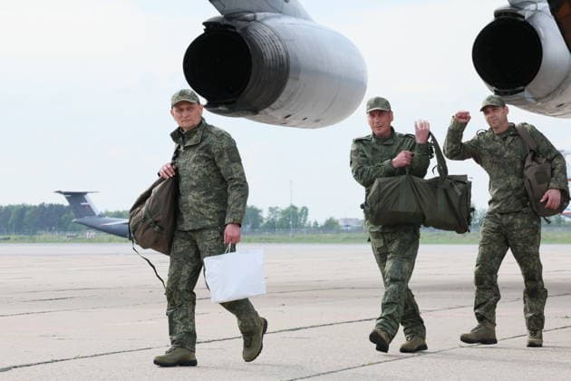 RUSSIA - MAY 15, 2026: Russian servicemen return home after being released from Ukrainian captivity. Sergei Savostyanov TASS  92516974