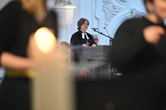 Zentraler Oekumenischer Gottesdienst im Dom St. Kilian auf dem Katholikentag in Wuerzburg. (Foto vom 15.05.2026: Cornelia Richter, Bischoefin der Evangelischen Kirche A.B. Oesterreich) Bis Sonntag werden beim 104. Deutschen Katholikentag unter dem biblischen Leitwort Hab Mut, steh auf! mehrere zehntausend Teilnehmende zu insgesamt 900 Veranstaltungen erwartet. Das Treffen soll angesichts von Krieg, Klimawandel, sozialer Spaltung sowie Vertrauenskrisen in Politik und Kirche dazu ermutigen, nach Wegen fuer die Zukunft zu suchen. (Siehe epd-Meldung vom 15.05.2026) EDITORIAL USE ONLY