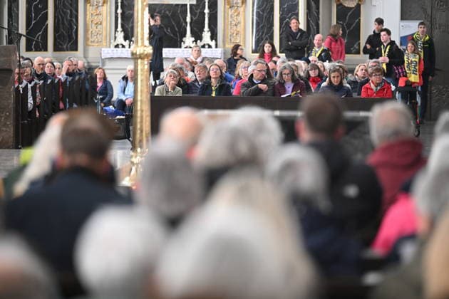 Zentraler Oekumenischer Gottesdienst im Dom St. Kilian auf dem Katholikentag in Wuerzburg (Foto vom 15.05.2026). Bis Sonntag werden beim 104. Deutschen Katholikentag unter dem biblischen Leitwort Hab Mut, steh auf! mehrere zehntausend Teilnehmende zu insgesamt 900 Veranstaltungen erwartet. Das Treffen soll angesichts von Krieg, Klimawandel, sozialer Spaltung sowie Vertrauenskrisen in Politik und Kirche dazu ermutigen, nach Wegen fuer die Zukunft zu suchen. (Siehe epd-Meldung vom 15.05.2026) EDITORIAL USE ONLY