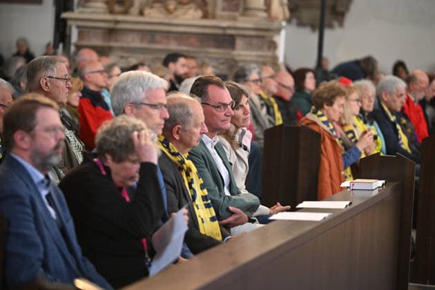 Zentraler Oekumenischer Gottesdienst im Dom St. Kilian auf dem Katholikentag in Wuerzburg (Foto vom 15.05.2026). Bis Sonntag werden beim 104. Deutschen Katholikentag unter dem biblischen Leitwort Hab Mut, steh auf! mehrere zehntausend Teilnehmende zu insgesamt 900 Veranstaltungen erwartet. Das Treffen soll angesichts von Krieg, Klimawandel, sozialer Spaltung sowie Vertrauenskrisen in Politik und Kirche dazu ermutigen, nach Wegen fuer die Zukunft zu suchen. (Siehe epd-Meldung vom 15.05.2026) EDITORIAL USE ONLY