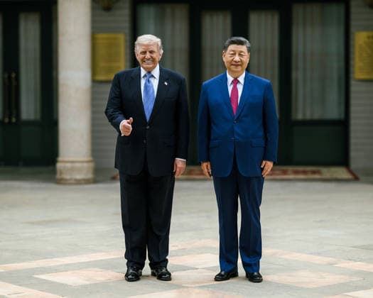 May 15, 2026, Beijing, China: U.S. President DONALD TRUMP smiles and gives a thumbs up with his Chinese counterpart XI JINPING at Zhongnanhai in Beijing. Beijing China - ZUMAz03_ 20260515_int_z03_597 Copyright: xWhitexHousexPressxOfficex
