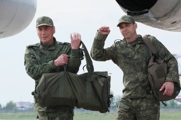 RUSSIA - MAY 15, 2026: Russian servicemen return home after being released from Ukrainian captivity. Sergei Savostyanov TASS  92519695
