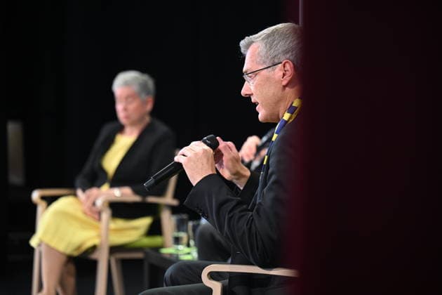 Podiumsdiskussion Synodaler Weg Quo Vadis? mit Irme Stetter-Karp, Praesidentin des Zentralkomitees der deutschen Katholiken (ZdK), und der Vorsitzende der katholischen Deutschen Bischofskonferenz (DBK), Bischof Heiner Wilmer auf dem Katholikentag in Wuerzburg (Foto vom 16.05.2026). Bis Sonntag werden beim 104. Deutschen Katholikentag unter dem biblischen Leitwort Hab Mut, steh auf! mehrere zehntausend Teilnehmende zu insgesamt 900 Veranstaltungen erwartet. Das Treffen soll angesichts von Krieg, Klimawandel, sozialer Spaltung sowie Vertrauenskrisen in Politik und Kirche dazu ermutigen, nach Wegen fuer die Zukunft zu suchen. (Siehe epd-Meldung vom 16.05.2026) EDITORIAL USE ONLY