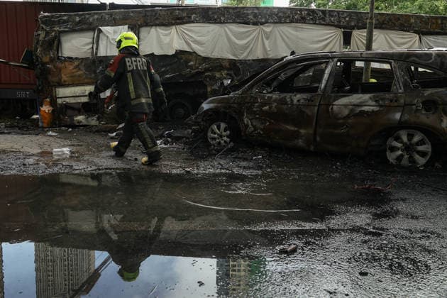 May 16, 2026, Bangkok, Bangkok, Thailand: A train collided with a bus stranded on railway tracks, triggering a fire that engulfed the vehicle, leaving multiple people injured and dead in Bangkok, Thailand, May 16, 2026. Bangkok Thailand  - ZUMAp219 20260516_zip_p219_015 Copyright: xNattaphonxPhanphongsanonx