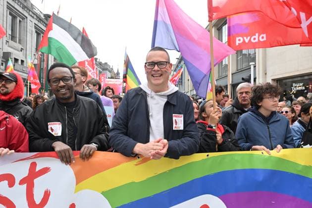 Brussels Pride Celebrates 30 Years BRUSSELS, BELGIUM - MAY 16: The political party Pvda-PTB represents it s selve withRaul Hedebouw amongst others. The Pride march walks through the streets of the capital.This year marks the 30th anniversary of Pride in Brussels. Thirty years of struggle, pride and visibility for the LGBTQIA+ community. The theme chosen for 2026 reflects the challenges of a world in turmoil: When Times Get Darker, We Shine Brighter. A powerful and unifying message, more necessary than ever in a troubled international context where the rights of the LGBTQIA+ community are under constant threat.on May 16, 2026 in Brussels, Belgium, 16 05 2026 Brussels Belgium  Copyright: xBertxVanxDenxBrouckex