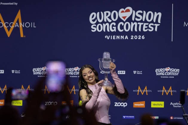 Eurovision Song Contest 2025 Grand Final, 17.05.2026 VIENNA, AUSTRIA - 17 MAY 2026: Image shows Press Conference of Winning Bulgaria singer DARA for Bulgaria with Eurovision Song Contest 2026 trophy in Vienna during Eurovision Song Contest 2025 Grand Final at Wiener Stadthalle on 17 05 2026 in Vienna, Austria. Vienna Wiener Stadthalle Austria Copyright: xBEAUTIFULxSPORTS Froehlichx