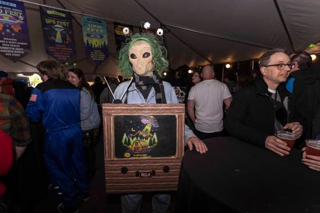 May 16,, 2026 - McMinnville, Oregon, USA - The 26th Annual McMenamins Hotel Oregon UFO Fest commemorates the purported 1950 sighting of a UFO by McMinnville farmer Paul Trent, who made several photos of a disc-shaped object hovering over his land. Mcminnville USA  - ZUMAce6_ 20260516_zaf_ce6_028 Copyright: xBrianxCahnx