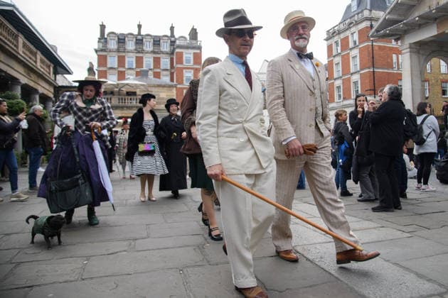 Grand Flaneur Walk 2026 at Covent Garden, London, UK - 17 May, 2026 People dressed in vintage clothing take part in the Grand Flaneur Walk 2026 event in Covent Garden, London, England, UK on Sunday 17 May, 2026., Credit:Justin Ng Avalon UK, England, London, Covent Garden  Copyright: xJustinxNgx xAvalonx 1099801085