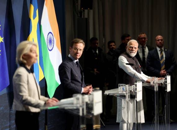 GÖTEBORG, SWEDEN 20260517 EU Commission President Ursula von der Leyen, Swedish Prime Minister Ulf Kristersson M , and Indian Prime Minister Narendra Modi, during a press briefing in Gothenburg, Sweden, Sunday, May 17, 2026 GÖTEBORG SWEDEN x9200x  Copyright: xAdamxIhse TTx MODI I GÖTEBORG Q5uBKXtgSWI