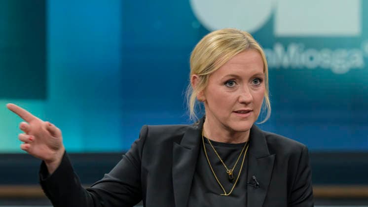 im Bild v.l.: Melanie Baum, Unternehmerin, Geschäftsführerin Baum Zerspanungstechnik, GER, Berlin, Studio, zu Gast bei - Caren Miosga, Polittalk, TV, Format, Aufzeichnung, aufgezeichnet, Das Erste, aus Adlershof - am Studio 20, Thema: Kriegt die Regierung die Kurve, Herr Söder? 17.05.2026, Copyright: HMBxMedia UwexKoch
