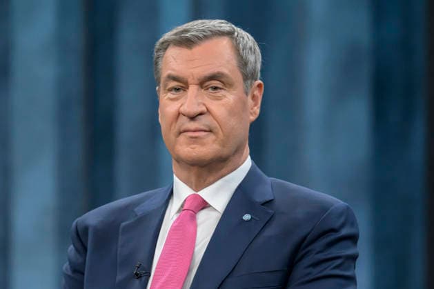 im Bild v.l.: Markus Söder, Ministerpräsident Bayern, CSU, GER, Berlin, Studio, zu Gast bei - Caren Miosga, Polittalk, TV, Format, Aufzeichnung, aufgezeichnet, Das Erste, aus Adlershof - am Studio 20, Thema: Kriegt die Regierung die Kurve, Herr Söder? 17.05.2026, Copyright: HMBxMedia UwexKoch
