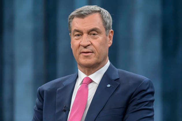 im Bild v.l.: Markus Söder, Ministerpräsident Bayern, CSU, GER, Berlin, Studio, zu Gast bei - Caren Miosga, Polittalk, TV, Format, Aufzeichnung, aufgezeichnet, Das Erste, aus Adlershof - am Studio 20, Thema: Kriegt die Regierung die Kurve, Herr Söder? 17.05.2026, Copyright: HMBxMedia UwexKoch