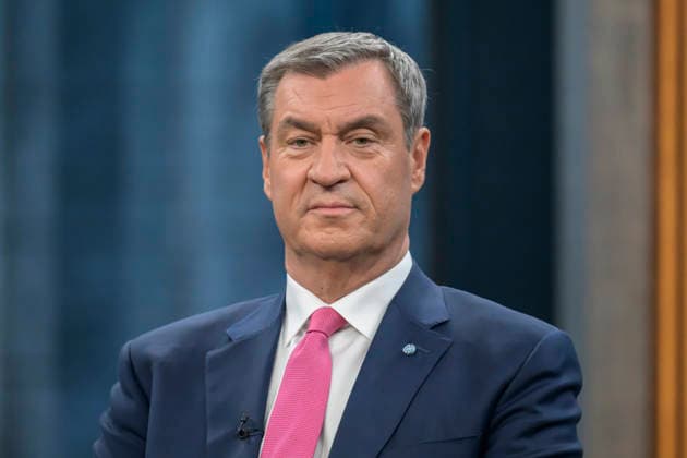 im Bild v.l.: Markus Söder, Ministerpräsident Bayern, CSU, GER, Berlin, Studio, zu Gast bei - Caren Miosga, Polittalk, TV, Format, Aufzeichnung, aufgezeichnet, Das Erste, aus Adlershof - am Studio 20, Thema: Kriegt die Regierung die Kurve, Herr Söder? 17.05.2026, Copyright: HMBxMedia UwexKoch
