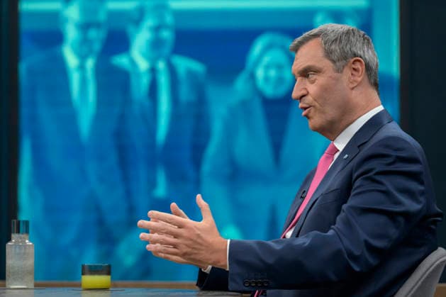 im Bild v.l.: Markus Söder, Ministerpräsident Bayern, CSU, GER, Berlin, Studio, zu Gast bei - Caren Miosga, Polittalk, TV, Format, Aufzeichnung, aufgezeichnet, Das Erste, aus Adlershof - am Studio 20, Thema: Kriegt die Regierung die Kurve, Herr Söder? 17.05.2026, Copyright: HMBxMedia UwexKoch