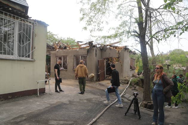 Ukraine says Russia attacked Odessa with strike drones ODESSA, UKRAINE - MAY 18: A view of the destruction after the Russian drone attack on a residential area in Odessa, Ukraine on May 18, 2026. Artur Shvits Anadolu Odessa Ukraine. Editorial use only. Please get in touch for any other usage.  Copyright: x2026xAnadoluxArturxShvitsx