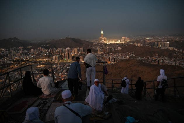 Muslim pilgrims visit the holy sites ahead of the Hajj pilgrimage in Mecca MECCA, SAUDI ARABIA - MAY 17: Muslim pilgrims from various countries around the world who come to perform the Hajj, climb the Jabal al-Nour (al-Noor mountain) to visit Hira Cave during the annual Hajj pilgrimage in Mecca, Saudi Arabia on May 17, 2026. Ali Atmaca Anadolu Mecca Suudi Arabistan. Editorial use only. Please get in touch for any other usage.  Copyright: x2026xAnadoluxAlixAtmacax