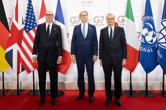 G7 Finance Ministers Meeting - Paris France Economy, Finances and Industry Minister Roland Lescure and Governor of the Bank of France François Villeroy de Galhau greet US Secretary of the Treasury Scott Bessent prior to a meeting of G7 Finance Ministers and Central Bank Governors in preparation for the summit of heads of State and government to be held in June 2026 in Evian, in Paris on May 18, 2026. Photo by Raphael Lafargue ABACAPRESS.COM Paris France  Copyright: xLafarguexRaphael ABACAx