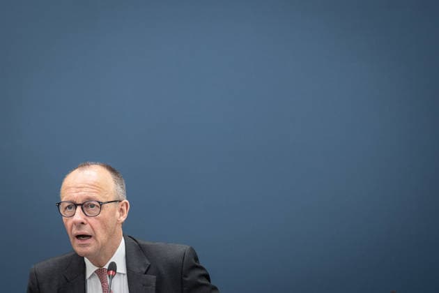 Bundeskanzler Friedrich Merz;Auftaktbilder vor Bundesvorstandssitzung der CDU im Konrad-Adenauer-Haus, Berlin Berlin Deutschland Konrad-Adenauer-Haus