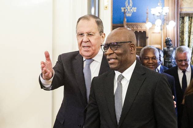 RUSSIA, MOSCOW - MAY 18, 2026: Russia s Foreign Minister Sergei Lavrov (L) and Simeon Oyono Esono Angue, Minister of Foreign Affairs, International Cooperation, and Diaspora of Equatorial Guinea, hold a meeting at the Reception House of the Russian Foreign Ministry. Mikhail Sinitsyn TASS  92677433
