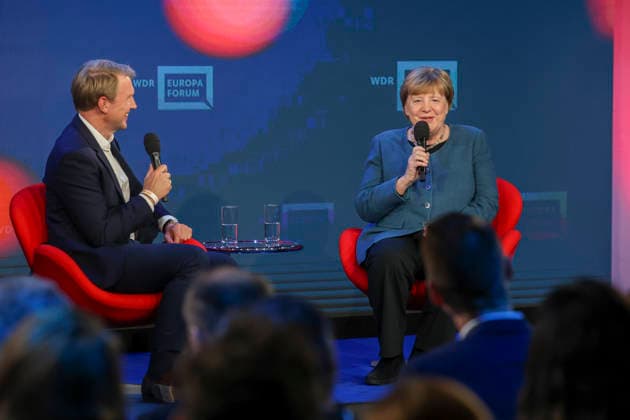 Angela Merkel, Bundeskanzlerin a.D. und Markus Preiss beim WDR Europaforum auf der Re:publica Digitalmesse unter dem Motto Never Gonna Give You Up eröffnet in The Station am 18.05.26 in Berlin Angela Merkel spricht auf der Re:publica 2026 in Berlin