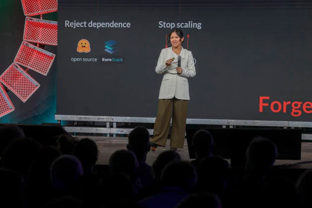 Karen Hao auf der Re:publica Digitalmesse unter dem Motto Never Gonna Give You Up eröffnet in The Station am 18.05.26 in Berlin Angela Merkel spricht auf der Re:publica 2026 in Berlin