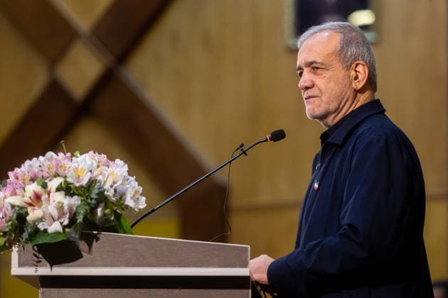 President Masoud Pezeshkian speaks at a gathering of public relations officials in Tehran, Iran - 18 May 2026 Iranian President Masoud Pezeshkian, speaks during a gathering of public relations officials in Tehran. Tehran Iran Copyright: xFoadxAshtarix xSOPAxImagesx FASHTARI-8299