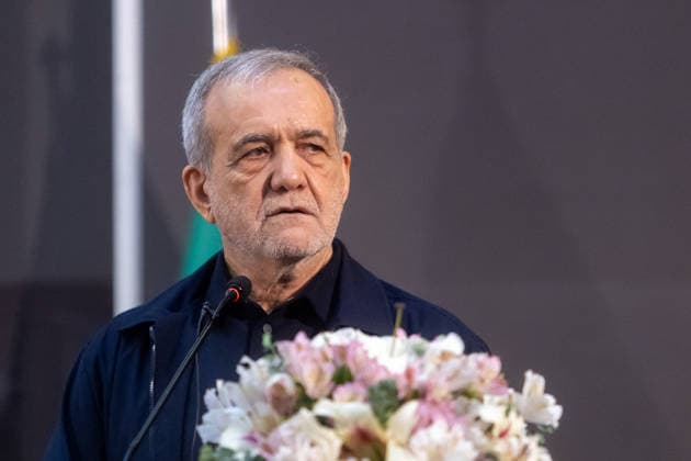 President Masoud Pezeshkian speaks at a gathering of public relations officials in Tehran, Iran - 18 May 2026 Iranian President Masoud Pezeshkian, speaks during a gathering of public relations officials in Tehran. Tehran Iran Copyright: xFoadxAshtarix xSOPAxImagesx FASHTARI-8462
