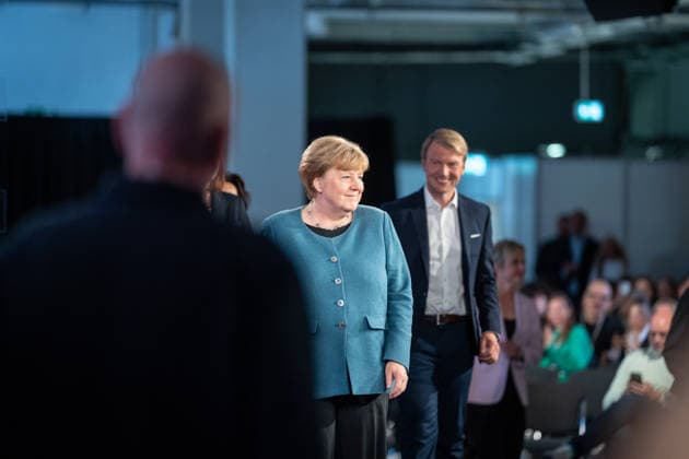 Bundeskanzlerin a.D. Angela Merkel beim WDR Europaforum im Rahmen der re:publica 2026, mit Markus Preiß, Studioleiter und Chefredakteur Fernsehen, ARD‘Hauptstadtstudio, im Hintergrund;Digitalkonferenz re:publica 2026 in Berlin, Berlin Berlin Deutschland Eventlocation STATION