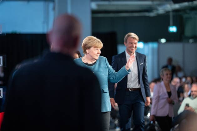 Bundeskanzlerin a.D. Angela Merkel beim WDR Europaforum im Rahmen der re:publica 2026, mit Markus Preiß, Studioleiter und Chefredakteur Fernsehen, ARD‘Hauptstadtstudio, im Hintergrund;Digitalkonferenz re:publica 2026 in Berlin, Berlin Berlin Deutschland Eventlocation STATION