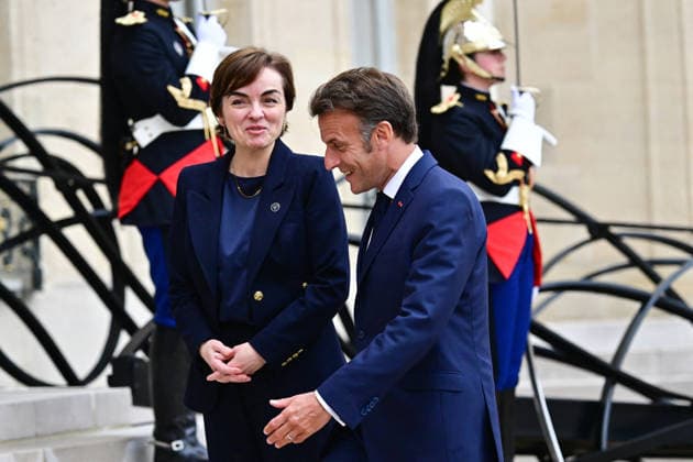 Le président d la République française Emmanuel Macron reçoit la Première ministre du Québec Christine Frechette au palais présidentiel de lÉlysée à Paris, France, le 18 mai 2026 Christian Liewig Bestimage French President Emmanuel Macron receives the Premier of Quebec Christine Frechette at the Elysee Presidential Palace in Paris, France, on May 18, 2026 Paris France  Copyright: xChristianxLiewigx xBestimagexChristianxLiewigx xBestimagex