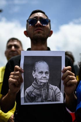 Demonstration in honor of Carmen Navas in Caracas CARACAS, VENEZUELA - MAY 18: Protesters attend a demonstration in honor of Carmen Navas, an 82-year-old mother who died after months of demanding information about her detained son, Victor Quero, who died in state custody in Caracas, Venezuela, May 18, 2026. Maxwell Brienco Anadolu Caracas Venezuela. Editorial use only. Please get in touch for any other usage.  Copyright: x2026xAnadoluxMaxwellxBriencox
