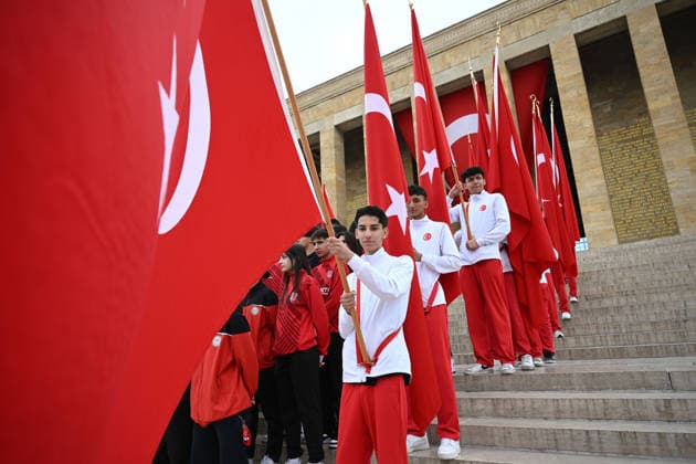 Turkiye marks 19th May Commemoration of Ataturk, Youth and Sports Day ANKARA, TURKIYE - MAY 19: Students visit the Anitkabir, the mausoleum of Turkish Republic s Founder Mustafa Kemal Ataturk on the occasion of 19 May Commemoration of Ataturk, Youth and Sports Day in Ankara, Turkiye on May 19, 2026. Harun Ozalp Anadolu Ankara Turkey. Editorial use only. Please get in touch for any other usage.  Copyright: x2026xAnadoluxHarunxOzalpx