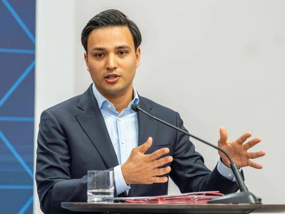 20260519 Pressekonferenz mit den Klubobleuten der Regierungsfraktionen zur Plenarvorschau WIEN, OESTERREICH - MAI 19: Abgeordneter zum Nationalrat und Klubobmann Yannick Shetty (NEOS) bei der Pressekonferenz - mit den Klubobleuten der Regierungsfraktionen zur Plenarvorschau im Parlament am 19. Mai 2026 in Wien, Oesterreich. 260519_SEPA_10_014 Copyright: xMichaelxIndrax SEPAxMedia