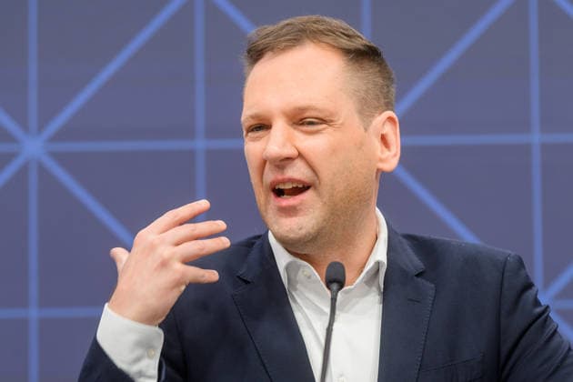 photonews.at - Wien, 19.05.2026. Anl. der morgigen, 20.05. stattfindenden Nationalratssitzung laden die Klubobmänner der Regierung zur Plenarvorschau ein. PHOTO: Klubobmann der SPÖ Philip Kucher Ahead of tomorrow’s National Council meeting on 20 May, the government’s parliamentary group leaders invite you to a preview of the agenda. Regierung, Nationalrat, Penarsitzung, Nationalratssitzung, Vorschau, Koalitionsparteien PK Der Klubobmänner der Regierung mit der Plenarvorschau