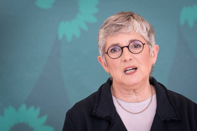 Britta Haßelmann gibt ihr Pressestatement ab;Pressestatement Bündnis 90 Die Grünen zu Beginn der Sitzungswoche, Deutscher Bundestag, Berlin Berlin Deutschland Bundestag