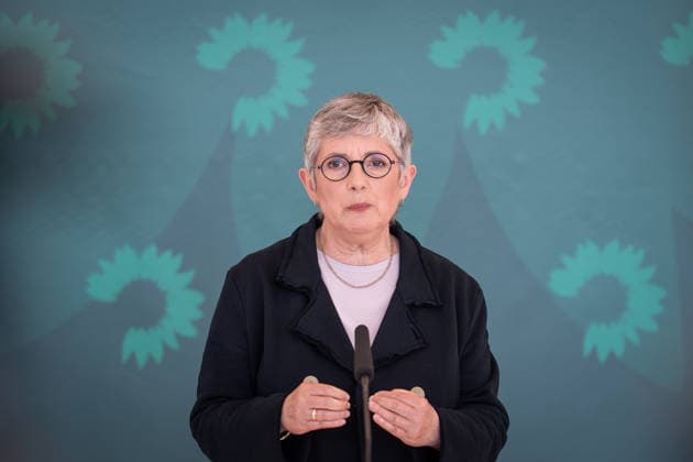 Britta Haßelmann gibt ihr Pressestatement ab;Pressestatement Bündnis 90 Die Grünen zu Beginn der Sitzungswoche, Deutscher Bundestag, Berlin Berlin Deutschland Bundestag