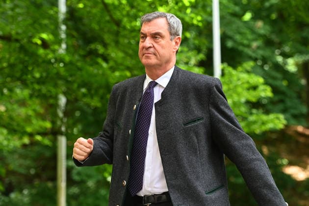 Ankunft Markus SOEDER (Ministerpraesident Bayern und CSU Vorsitzender), Einzelbild,angeschnittenes Einzelmotiv, Halbfigur,halbe Figur. Pressekonferenz der Bayerischen Staatsregierung nach Kabinettssitzung am 19.05.2026 im Prinz Carl Palais in Muenchen.