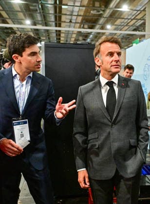 President Macron At REuse Economy Expo - Paris French President Emmanuel Macron visits the REuse Economy fair at Porte de Versailles exhibition centre in Paris, France, on May 19, 2026. Photo by Christian Liewig Pool ABACAPRESS.COM Paris France  Copyright: xLiewigxChristian Pool ABACAx