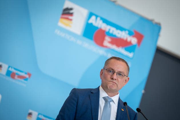 Partei- und Fraktionsvorsitzender Tino Chrupalla während des Pressestatements auf der Fraktionsebene im Deutschen Bundestag;Pressestatement der AfD-Partei- und Fraktionsvorsitzenden im Deutschen Bundestag zu Beginn der Sitzungswoche, Berlin Berlin Deutschland Bundestag